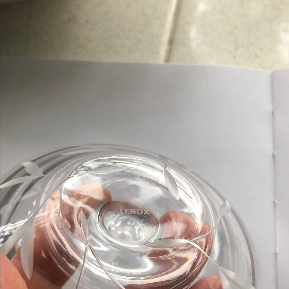 Lenox Clear Glass Ring Holder - Picture 2 of 5